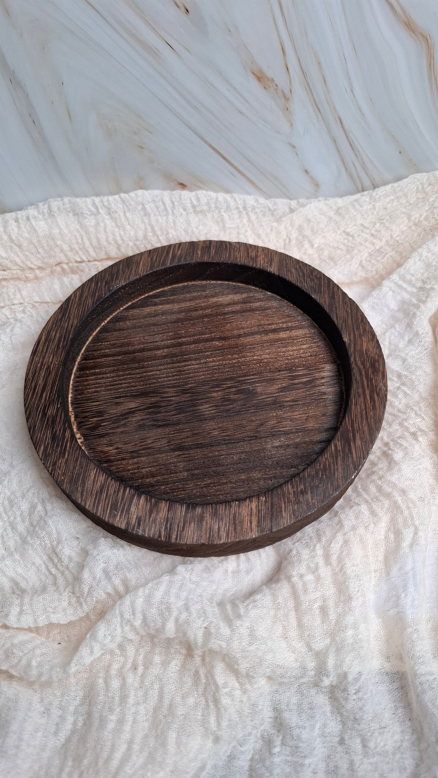 Rundes Holztablett